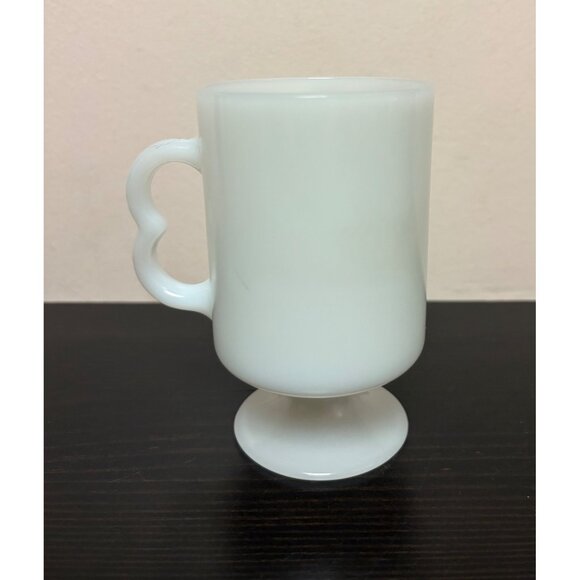 Vintage Walt Disney Productions Mickey Mouse Milk Glass Pedestal Mug Cartoon Des - Picture 4 of 7